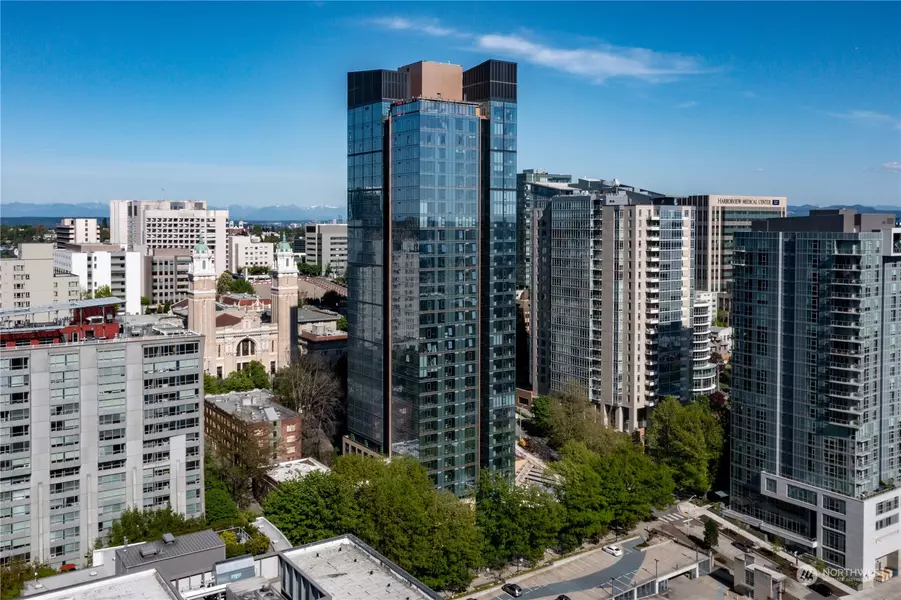 800 Columbia ST #605, Seattle, WA 98104