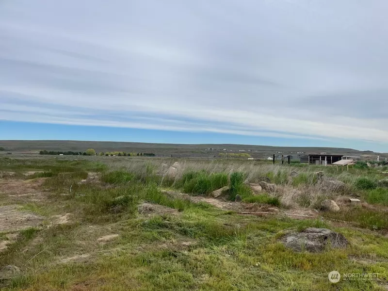 2052 Rd 20 NE, Soap Lake, WA 98851