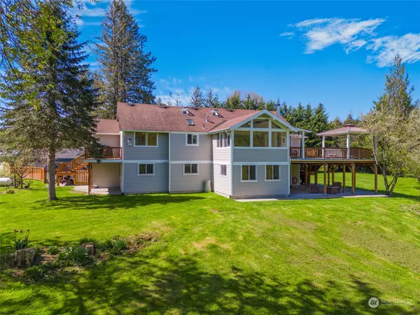 7676 Cedar PL SE, Snoqualmie, WA 98065