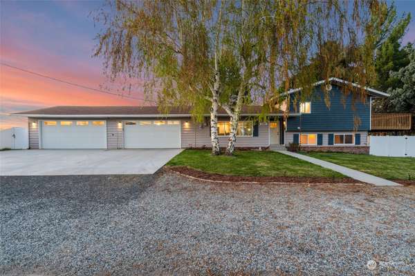 2481 3rd ST NE, East Wenatchee, WA 98802