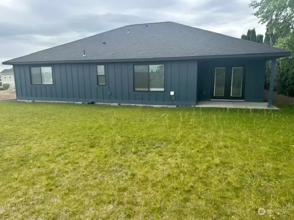 Moses Lake, WA 98837,6372 Farrer WAY