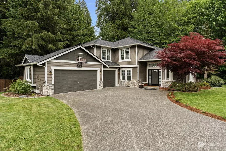 10427 33rd ST SE, Lake Stevens, WA 98258