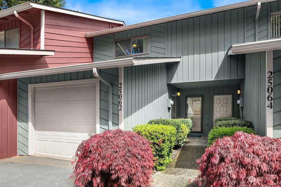 25062 Lake Fenwick RD S #9, Kent, WA 98032