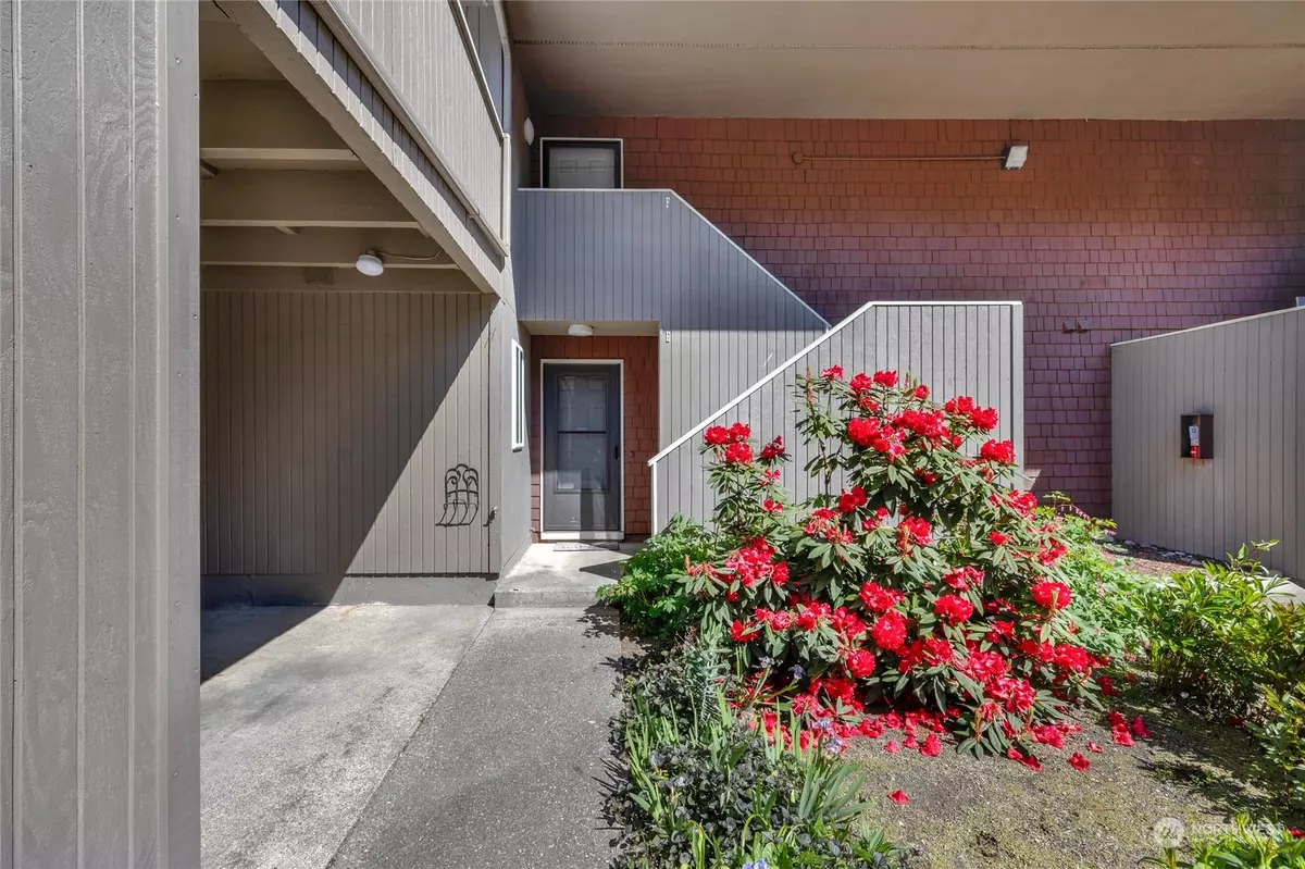 Everett, WA 98208,11201 3rd AVE SE #4E