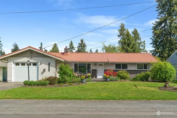 9703 216th PL SW, Edmonds, WA 98020