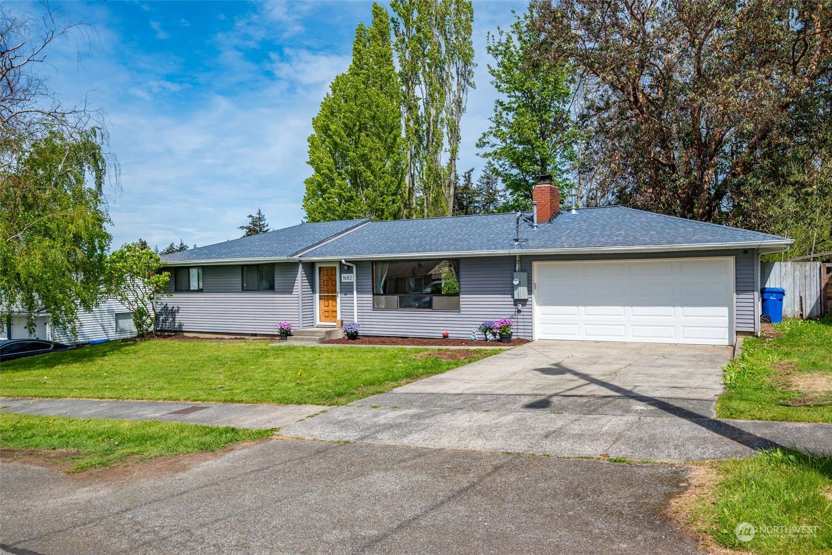1682 NE 9th AVE, Oak Harbor, WA 98277