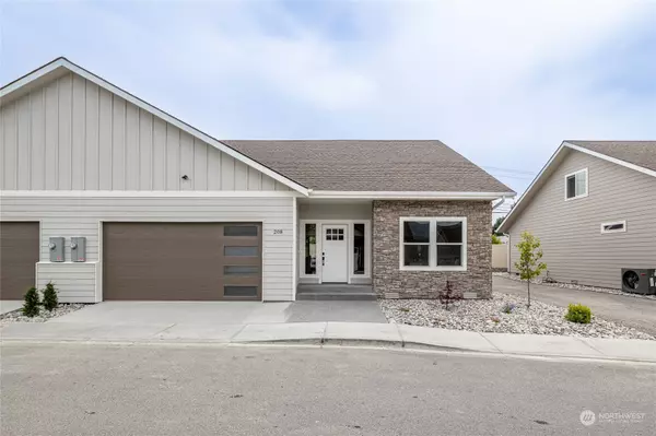 208 Solomon Loop NW, East Wenatchee, WA 98802