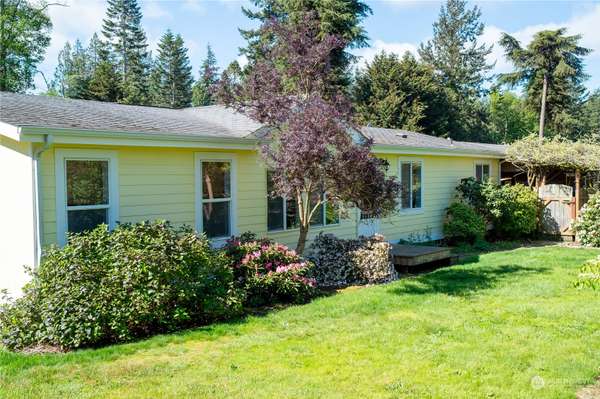 Orcas Island, WA 98245,106 Spruce St