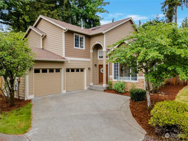 1121 231st PL NE, Sammamish, WA 98074