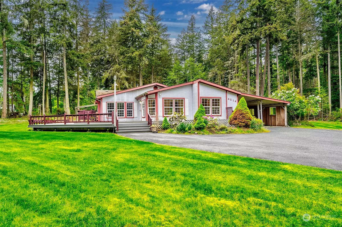 Greenbank, WA 98253,4214 Junco RD