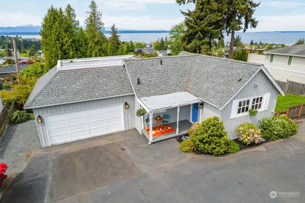 Edmonds, WA 98020,718 9th AVE S