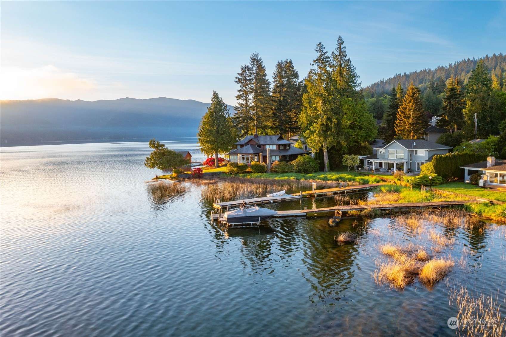 49 Strawberry Point RD, Bellingham, WA 98229