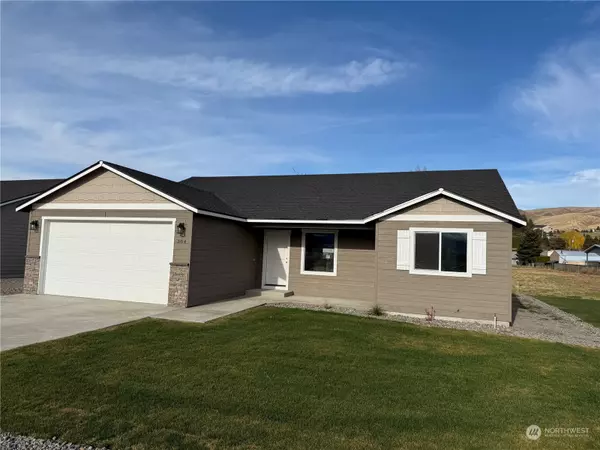 384 Emma DR, Wenatchee, WA 98801