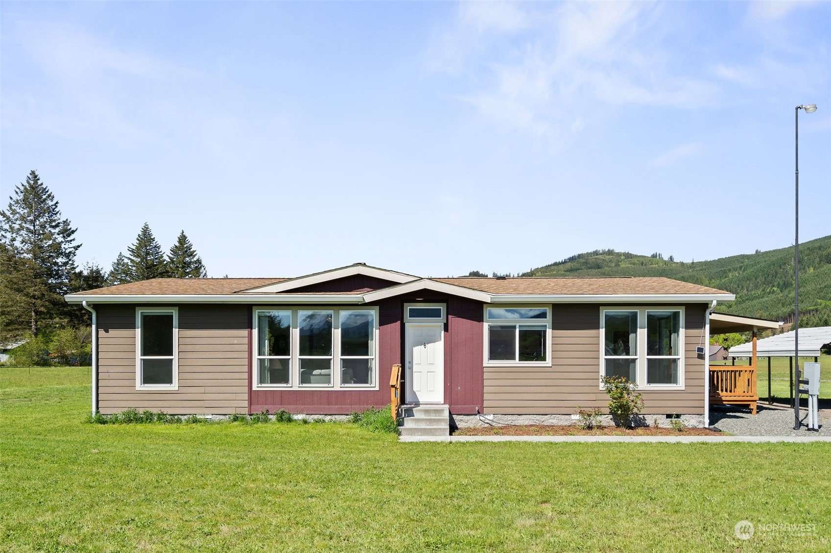 108 Stuart Field LN, Ariel, WA 98603