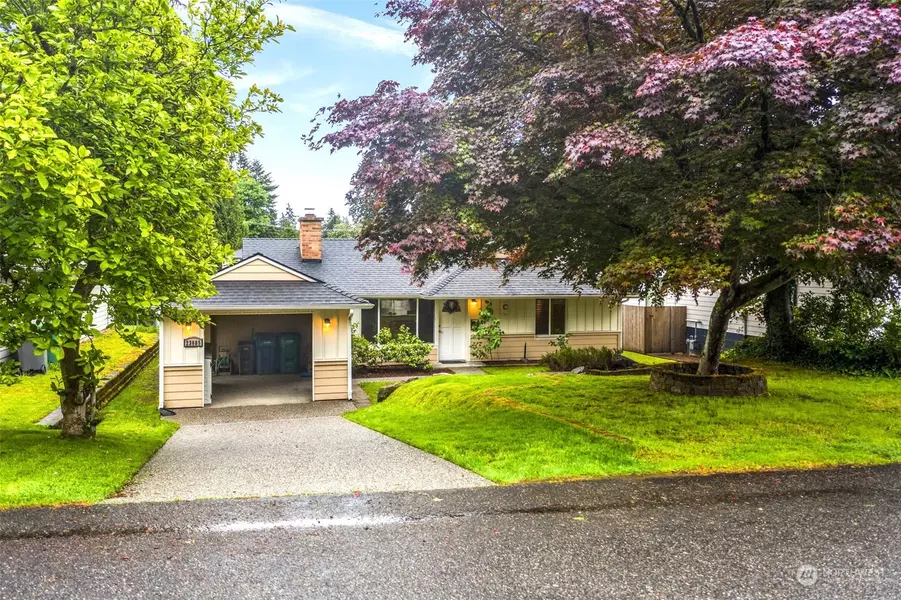 23605 49th PL W, Mountlake Terrace, WA 98043