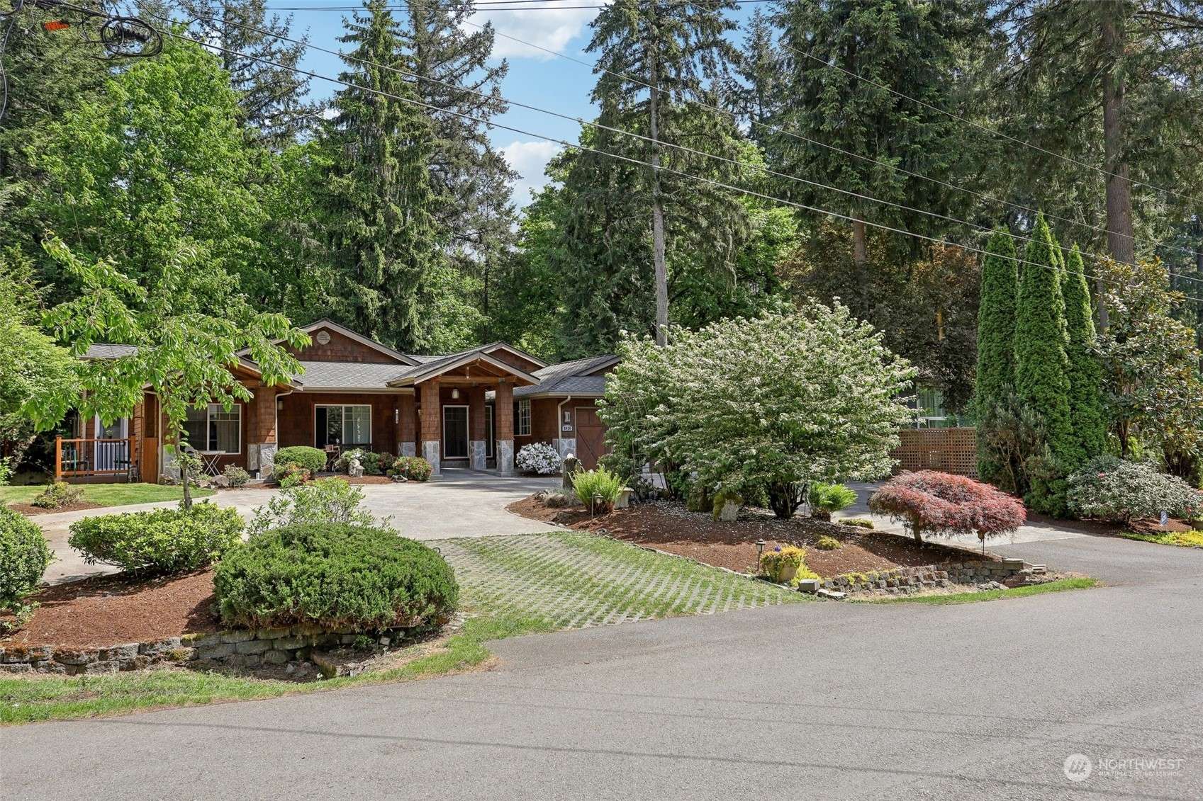 Redmond, WA 98052