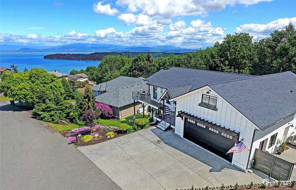 1022 Iledora CT, Camano Island, WA 98282