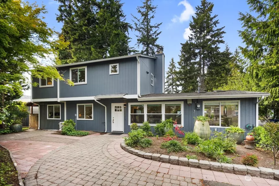 12224 NE 75th ST, Kirkland, WA 98033