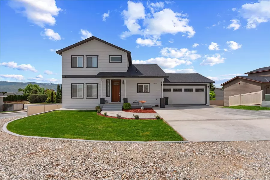 2370 Bentley CT, East Wenatchee, WA 98802