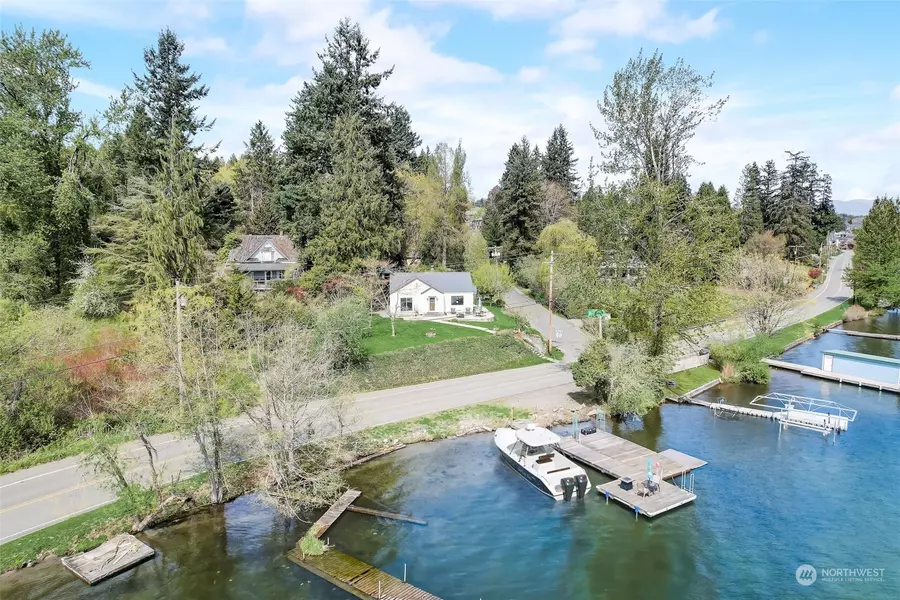 11603 N Lakeshore DR, Lake Stevens, WA 98258