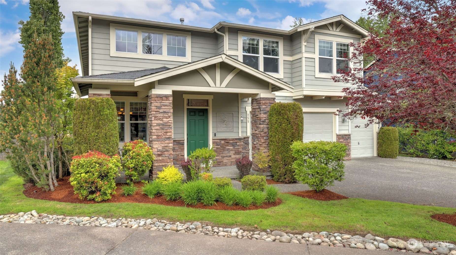 255 245th PL NE, Sammamish, WA 98074