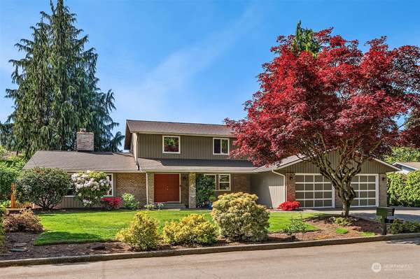 4033 NE 205th ST, Lake Forest Park, WA 98155