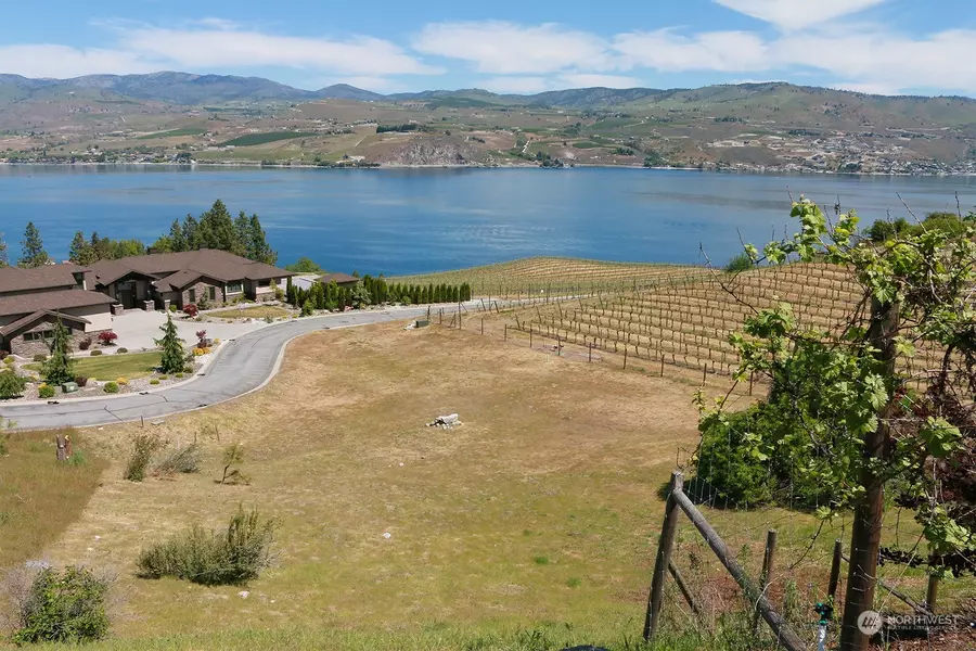 353 Karma Kanyon DR, Chelan, WA 98816