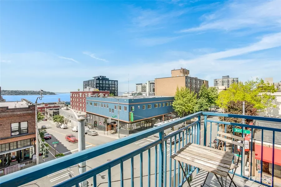 2414 1st AVE #409, Seattle, WA 98121