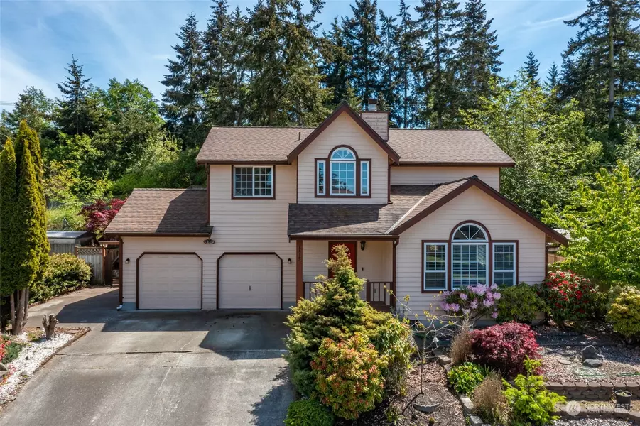 1613 NW Outrigger Loop, Oak Harbor, WA 98277