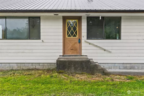 Raymond, WA 98577,12 Breen RD