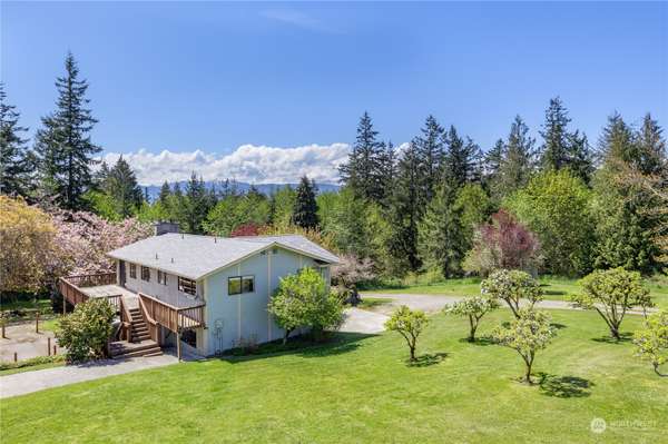 223 Bishop Hill RD, Chimacum, WA 98325