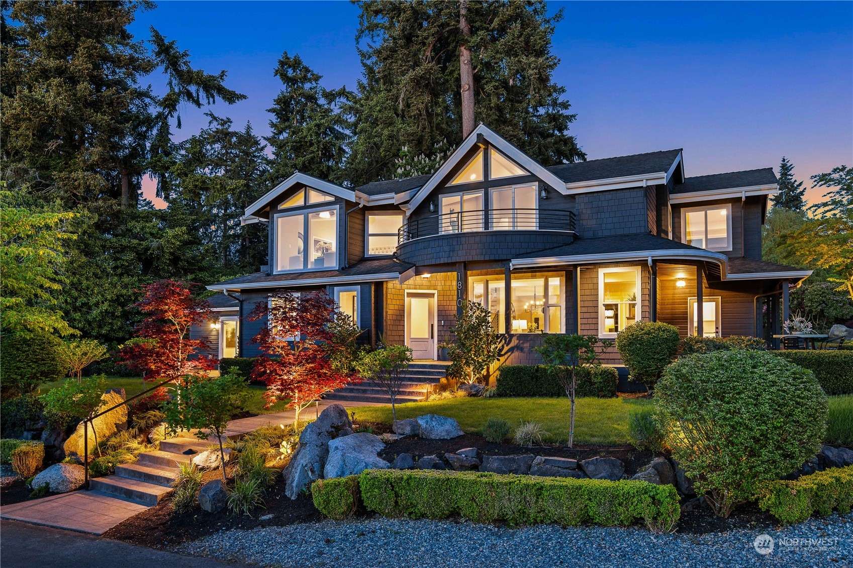 1810 10th PL W, Kirkland, WA 98033