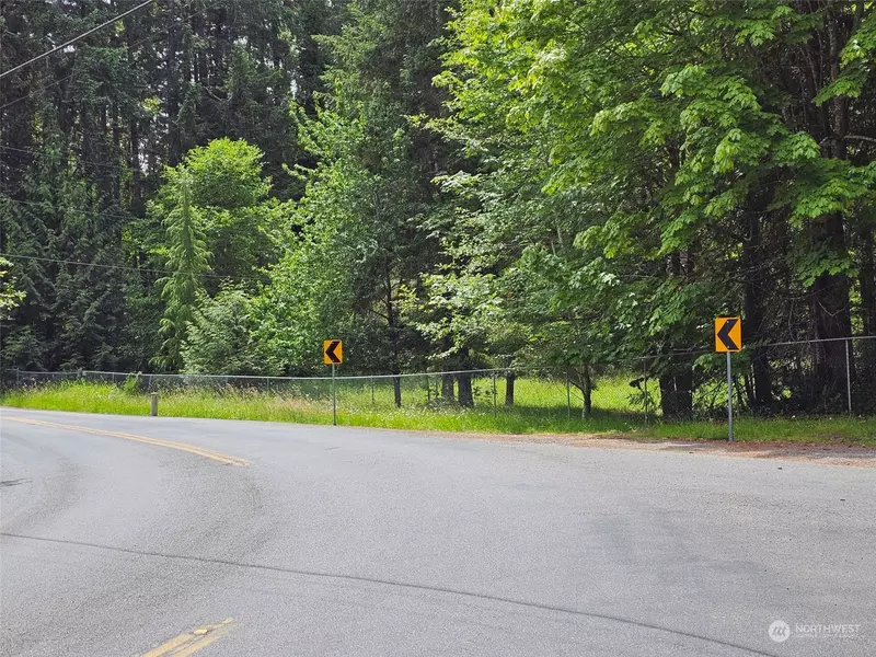 8414 Cresent Beach RD NW, Vaughn, WA 98394