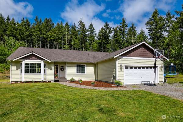 8901 Wapiti LN SE, Tenino, WA 98589