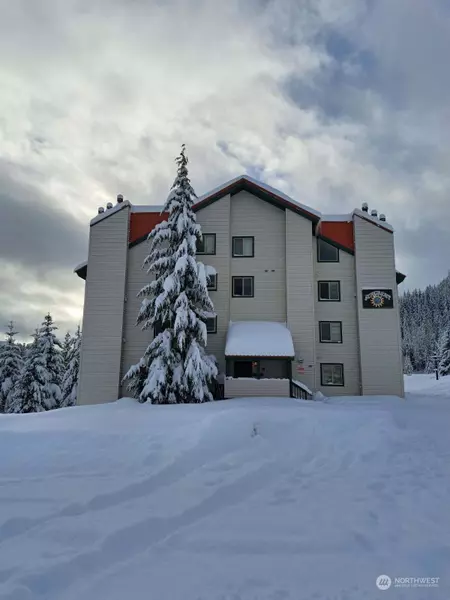 221 E Hyak DR #402, Snoqualmie Pass, WA 98068