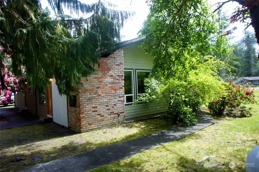 54399 Fortner RD, Darrington, WA 98241