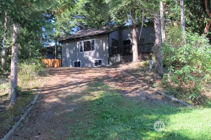 696 Shelter Bay DR, La Conner, WA 98257