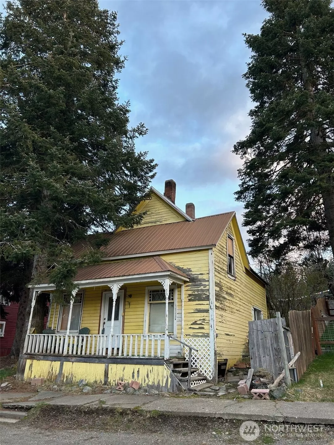 Roslyn, WA 98941,144 4th ST