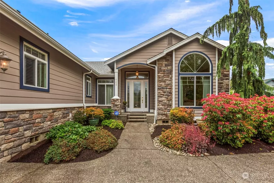 426 Rhodora Heights RD, Lake Stevens, WA 98258