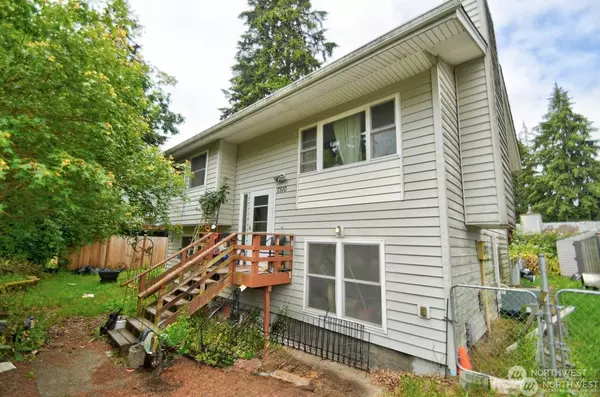 7510 14th LOOP NE, Olympia, WA 98516