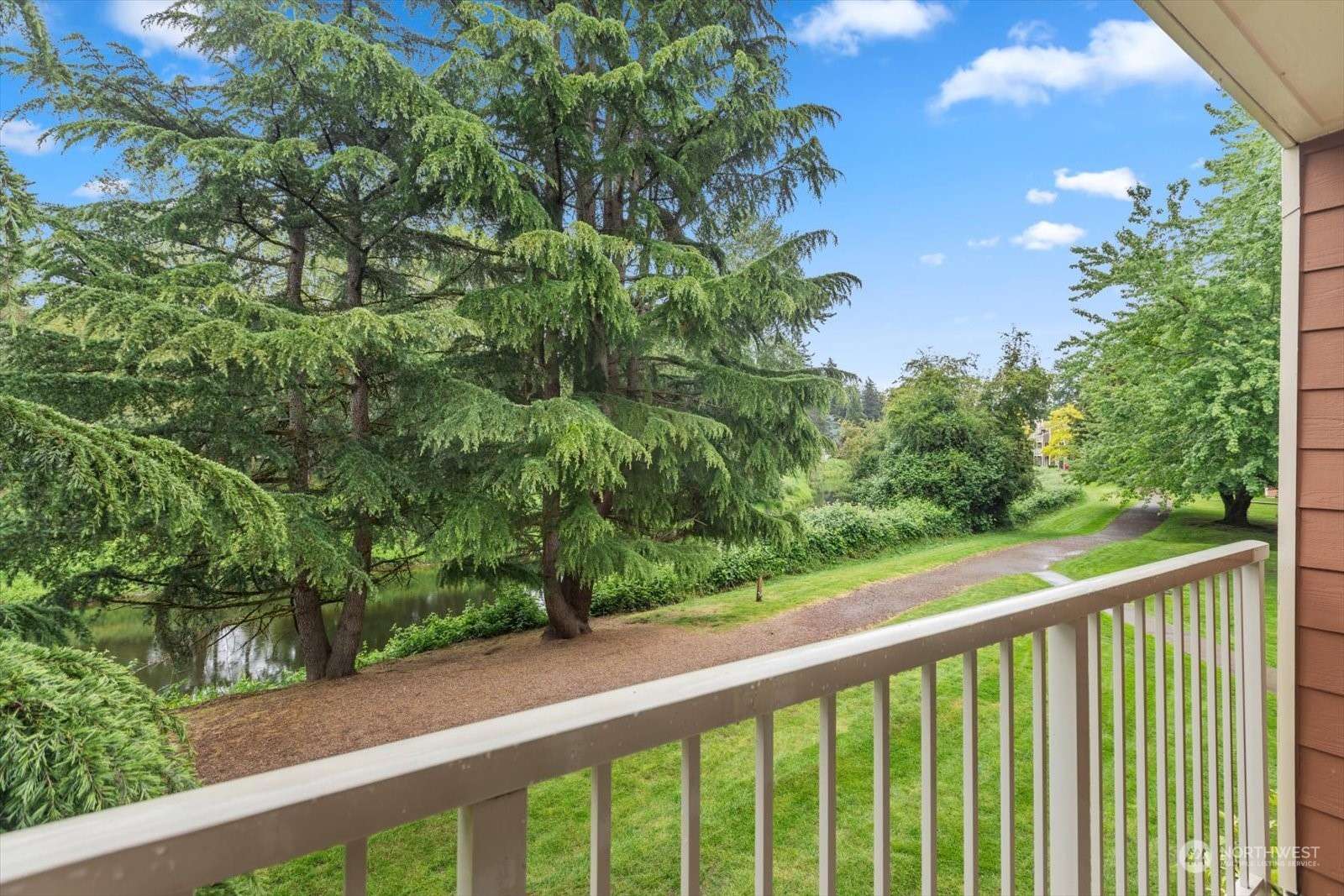 7422 W Lake Sammamish Pkwy NE #1-206, Redmond, WA 98052