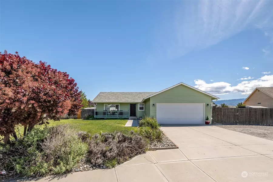 2442 Canyon Hills DR, East Wenatchee, WA 98802