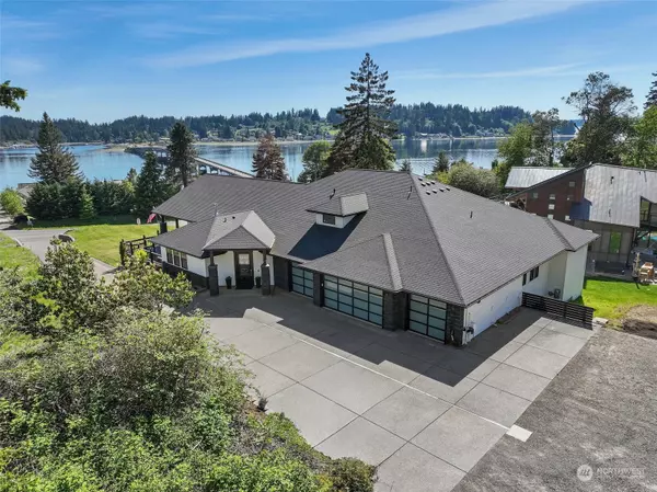 8009 Warren DR NW, Gig Harbor, WA 98335