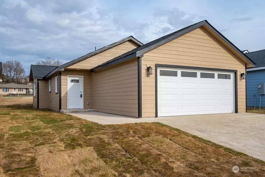 123 E 9th Ave #42, Moses Lake, WA 98837