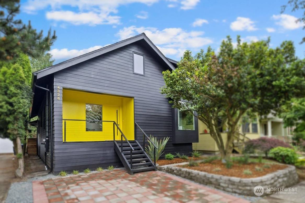 4328 Dayton AVE N, Seattle, WA 98103