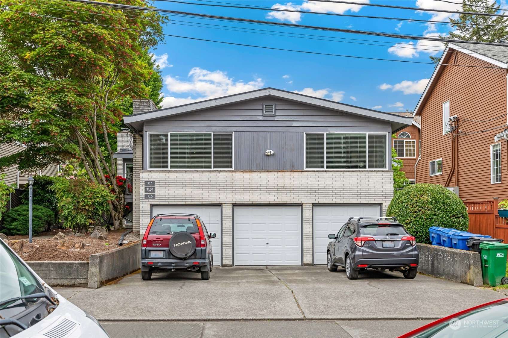 714 N 94th ST, Seattle, WA 98103