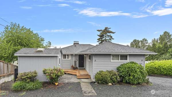 15330 40th AVE W #A&B, Lynnwood, WA 98087