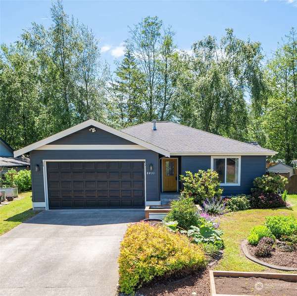 8431 Seafair CT, Blaine, WA 98230