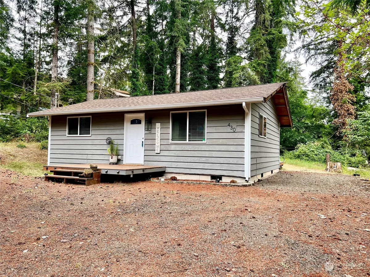 Belfair, WA 98528,430 E Twanoh Falls DR