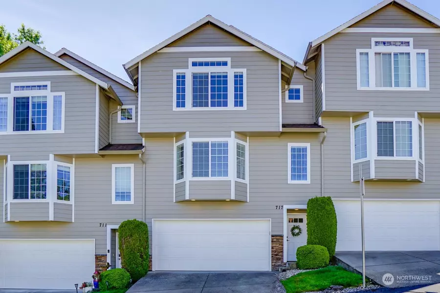 717 NW Meadow Ridge LN #16, Camas, WA 98607